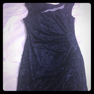 Scarlett Navy blue velvet dress. Fits 6&8